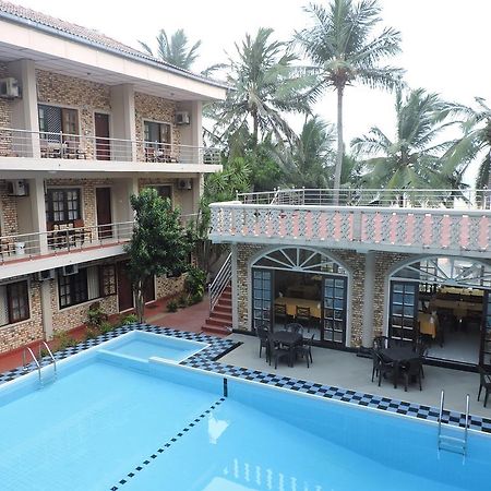 Oasis Beach Resort Negombo Exteriér fotografie