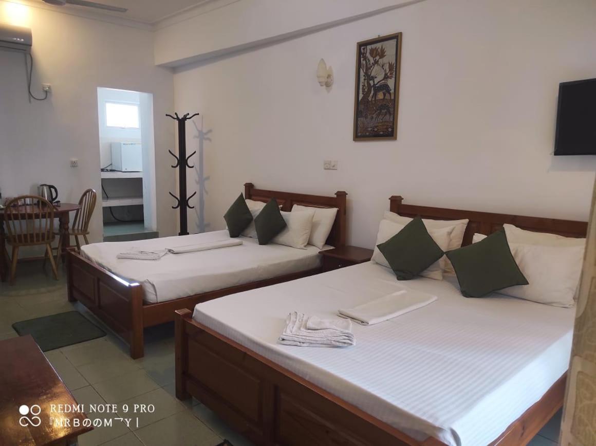 Oasis Beach Resort Negombo Exteriér fotografie