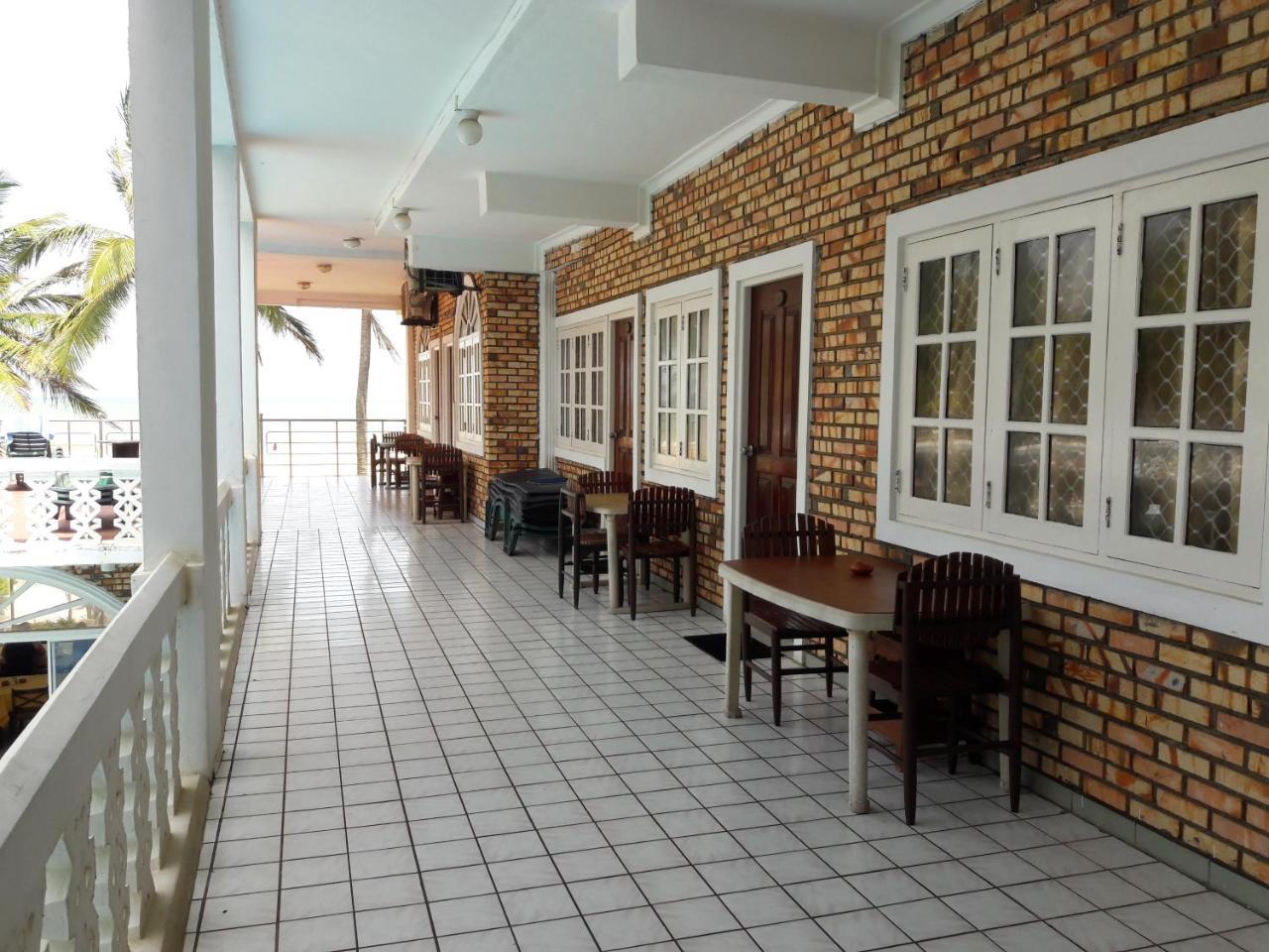 Oasis Beach Resort Negombo Exteriér fotografie